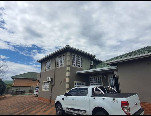 4 BEDROOM HOUSE FOR SALE IN SUNNINGDALE